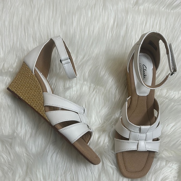 NWT Clarks Collection Ultimate Comfort Kyarra Joy White Leather Wedge Sandals - Picture 1 of 11